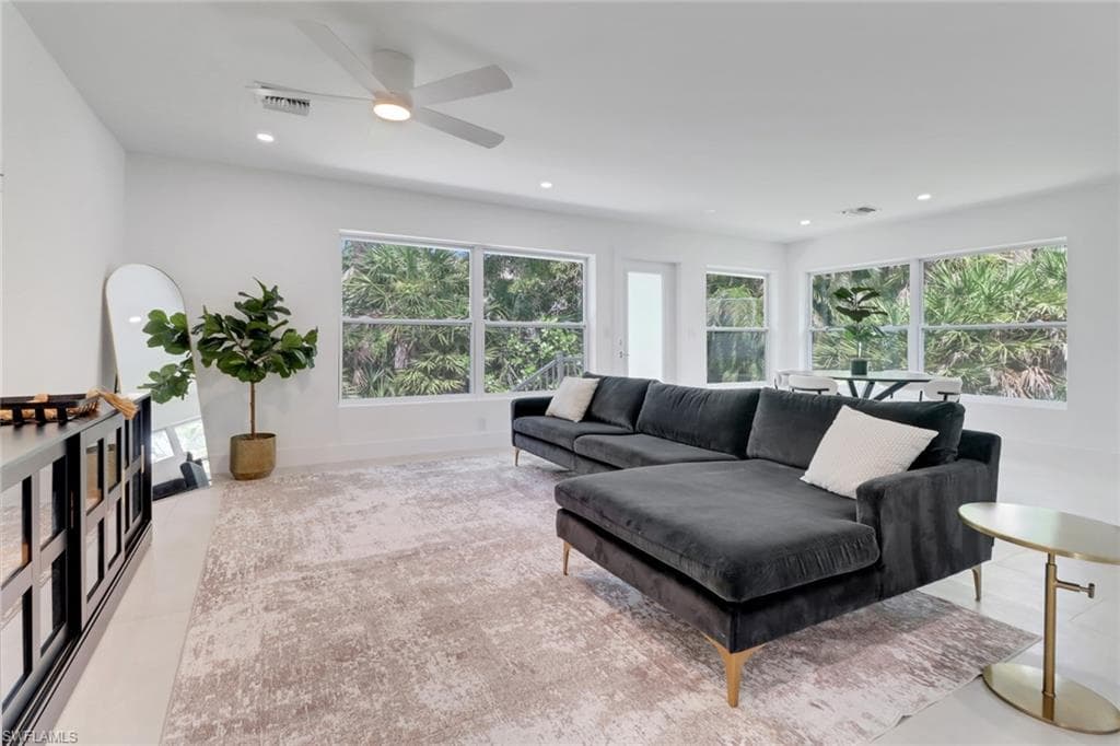 272 Yorkshire CT # 11, NAPLES FL 34112-6