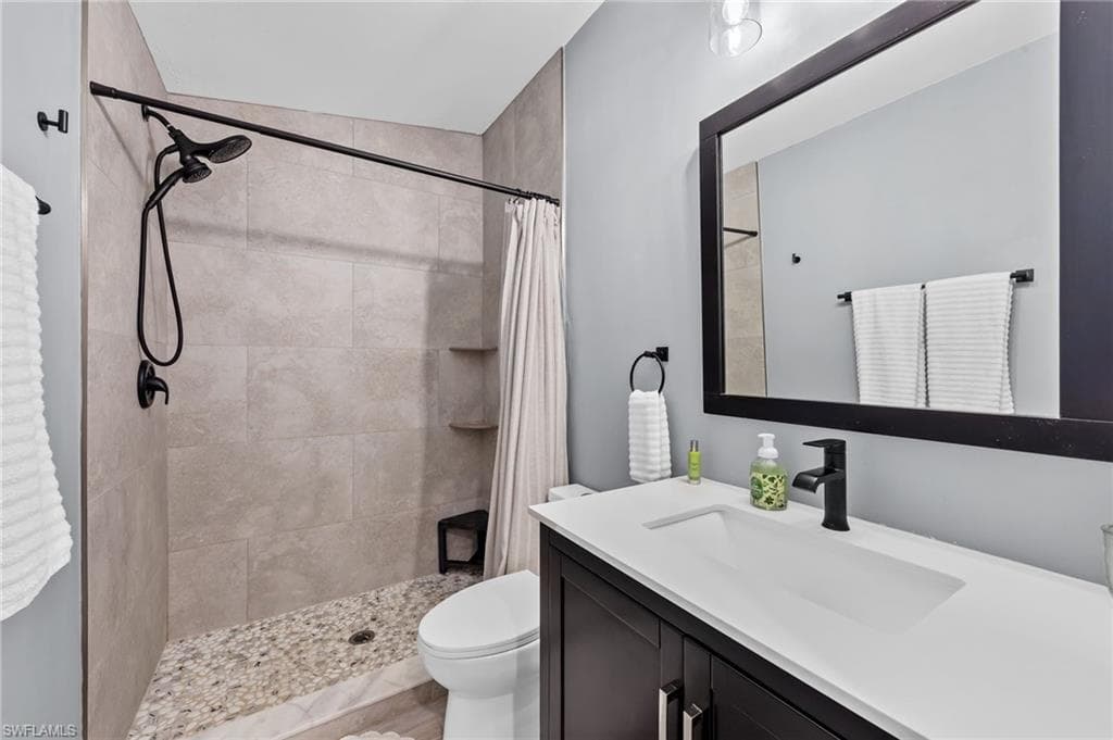 17651 Marco Island LN, FORT MYERS FL 33908-22