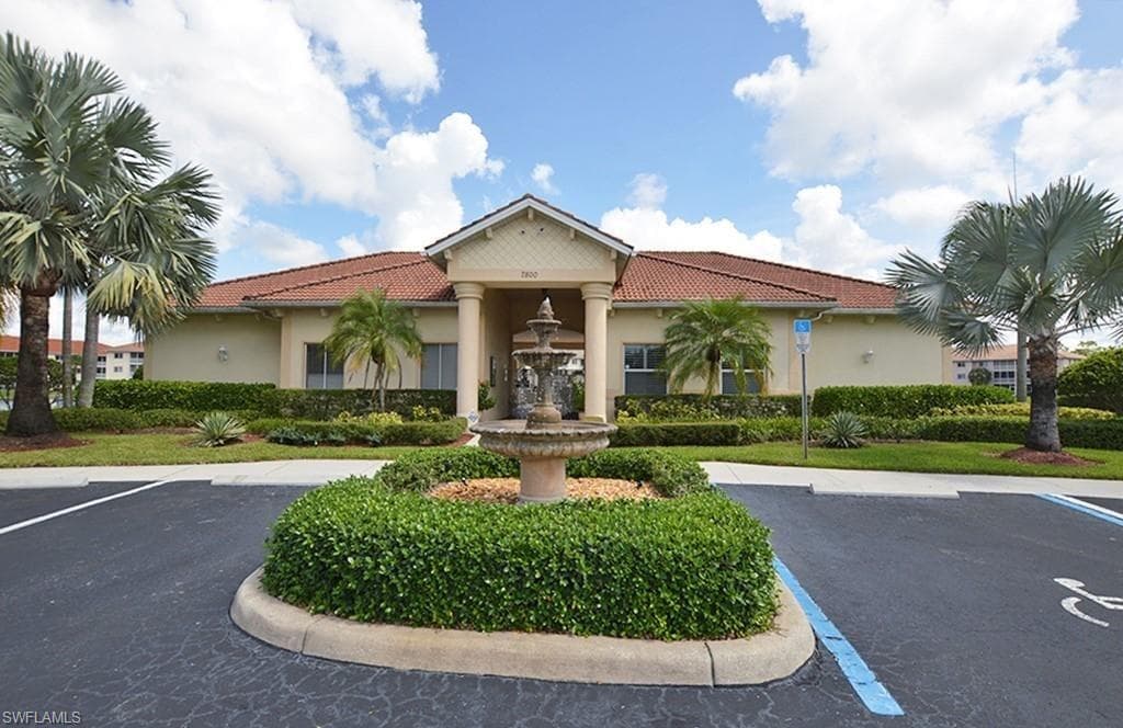 7818 Great Heron WAY # 303, NAPLES FL 34104-20