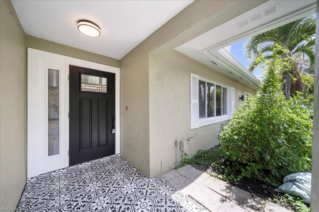 17042 Wayzata CT, NORTH FORT MYERS FL 33917-1