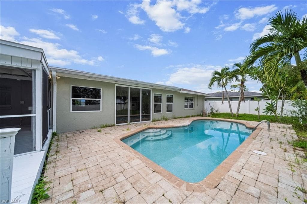 17042 Wayzata CT, NORTH FORT MYERS FL 33917-2