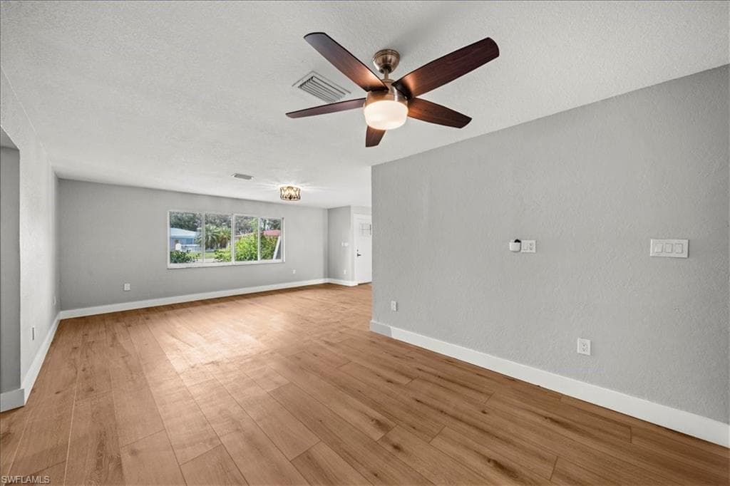 17042 Wayzata CT, NORTH FORT MYERS FL 33917-8