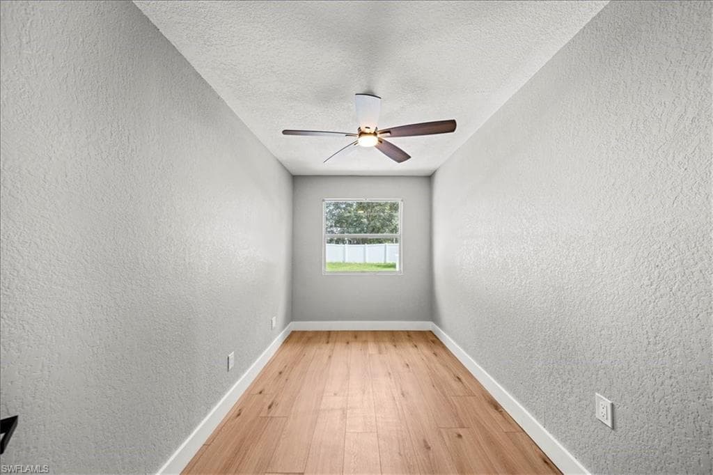 17042 Wayzata CT, NORTH FORT MYERS FL 33917-13