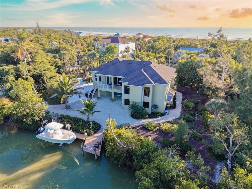 6440 Pine AVE, SANIBEL FL 33957-1