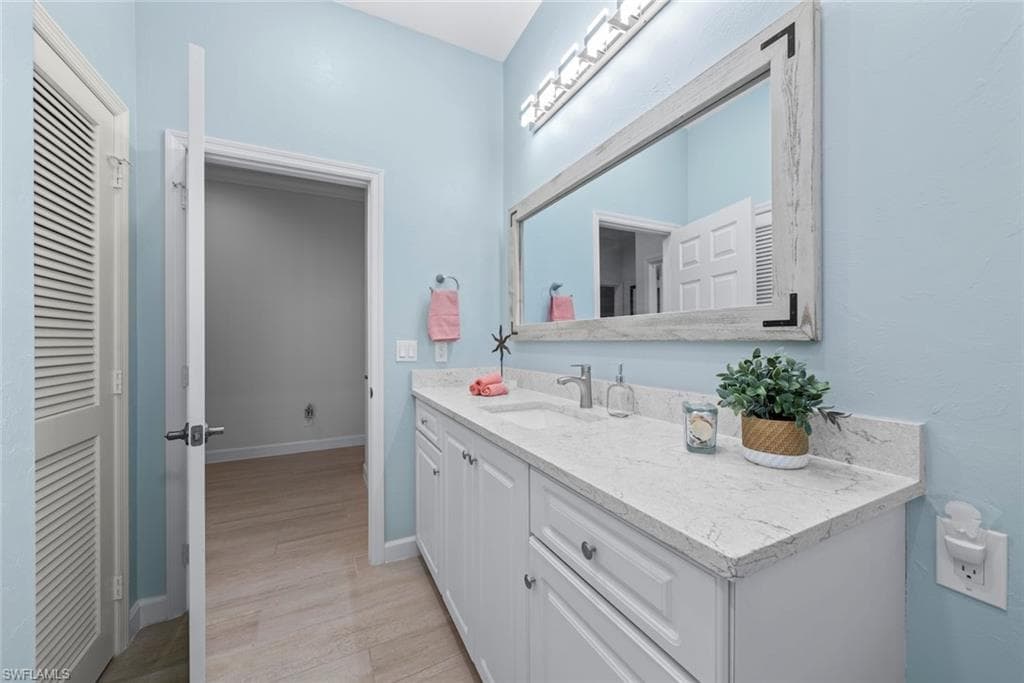 6440 Pine AVE, SANIBEL FL 33957-31