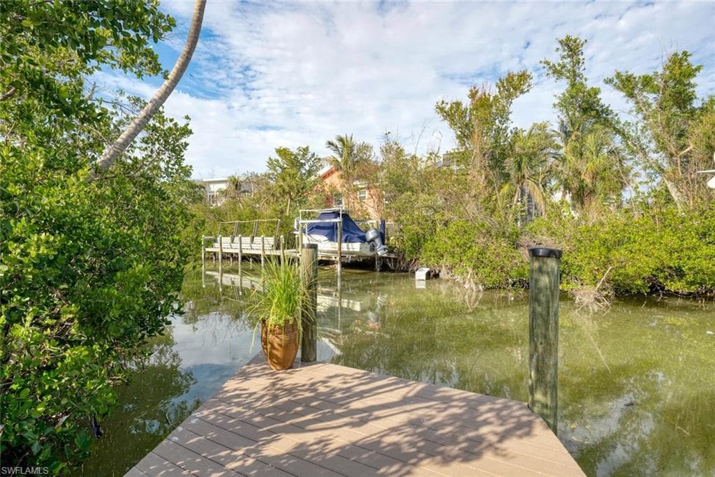 6440 Pine AVE, SANIBEL FL 33957-39