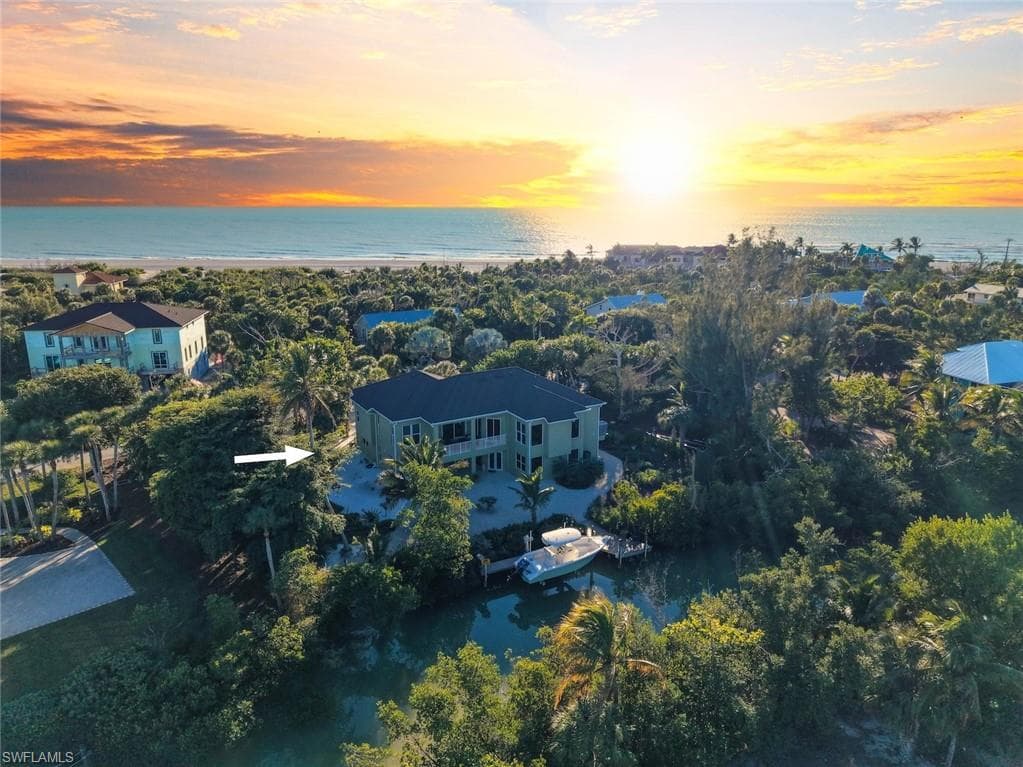 6440 Pine AVE, SANIBEL FL 33957-3