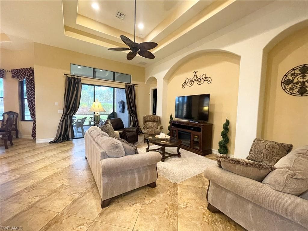7302 Acorn WAY, NAPLES FL 34119-5