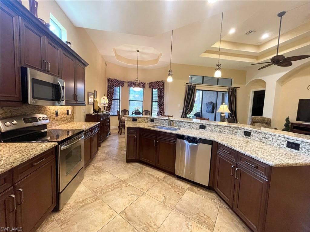 7302 Acorn WAY, NAPLES FL 34119-11