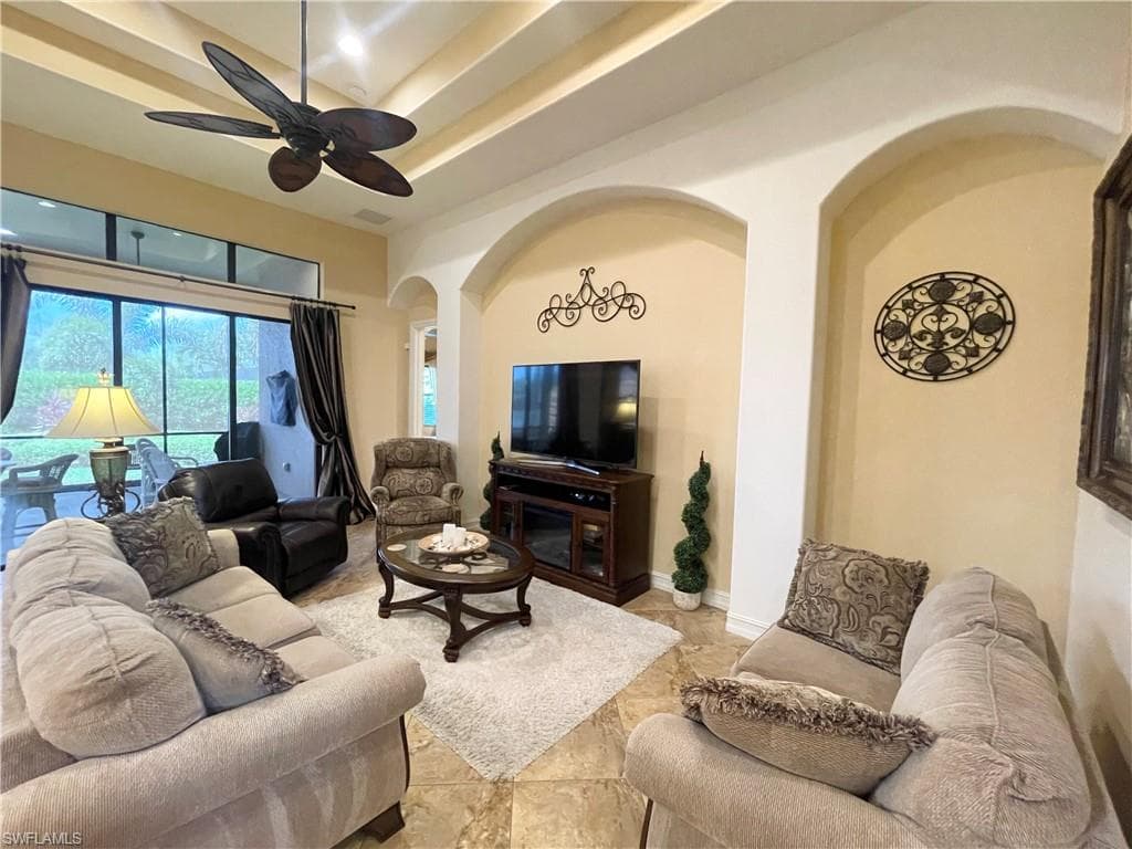 7302 Acorn WAY, NAPLES FL 34119-6