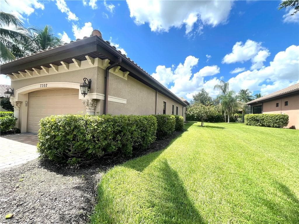 7302 Acorn WAY, NAPLES FL 34119-2
