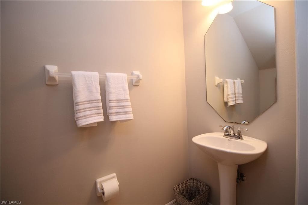 9802 Foxhall WAY # 3, ESTERO FL 33928-20