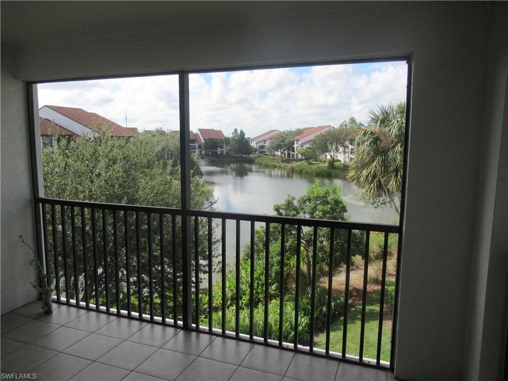 7965 Preserve CIR # 732, NAPLES FL 34119-1
