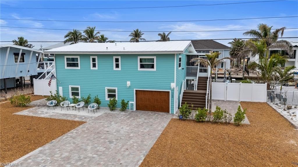 360 Bayland RD, FORT MYERS BEACH FL 33931-1