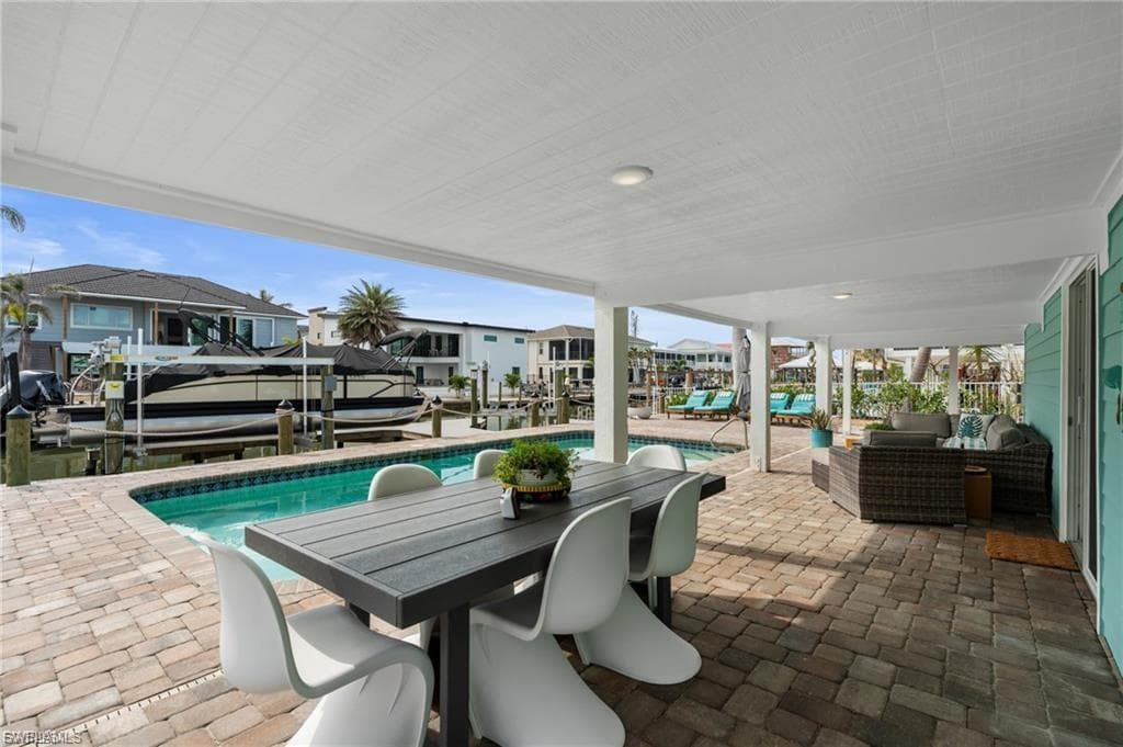 360 Bayland RD, FORT MYERS BEACH FL 33931-5