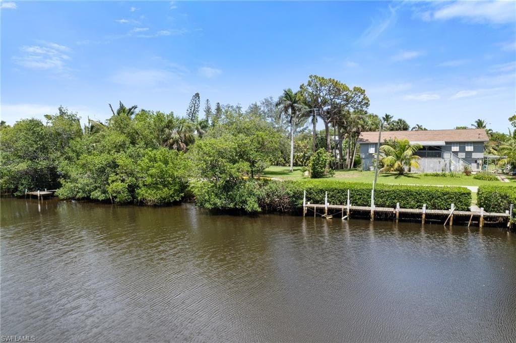 1300 Venetian WAY, NAPLES FL 34110-4