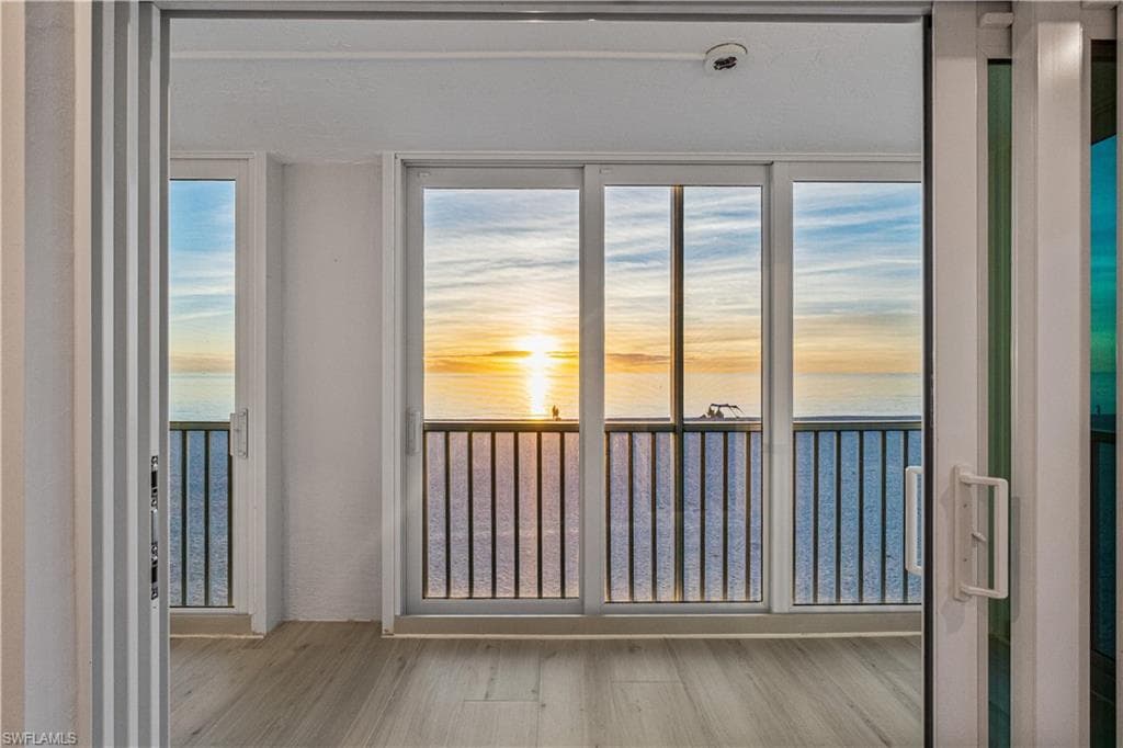 25870 Hickory BLVD # 207, BONITA SPRINGS FL 34134-1