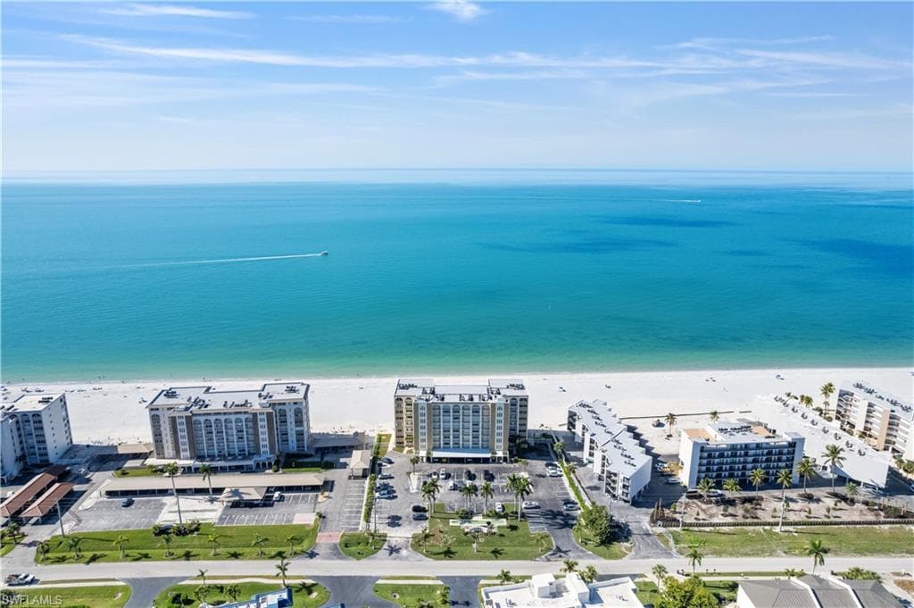 25870 Hickory BLVD # 207, BONITA SPRINGS FL 34134-27