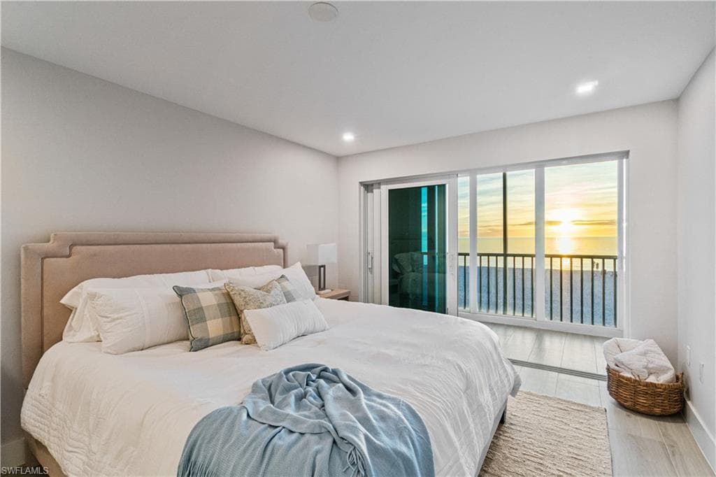 25870 Hickory BLVD # 207, BONITA SPRINGS FL 34134-18