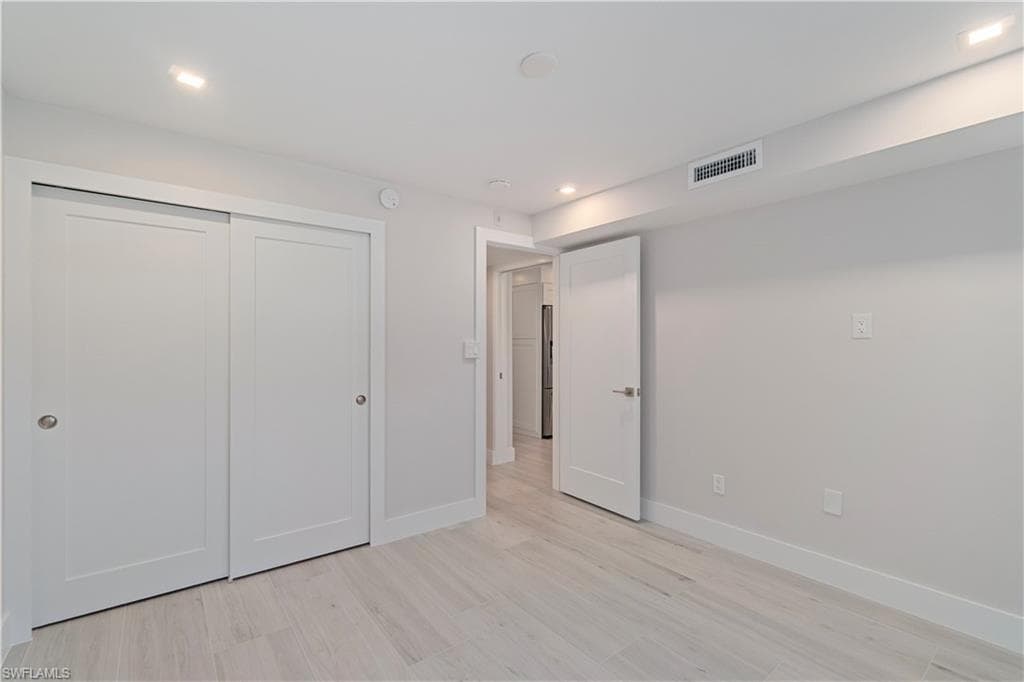 25870 Hickory BLVD # 207, BONITA SPRINGS FL 34134-24