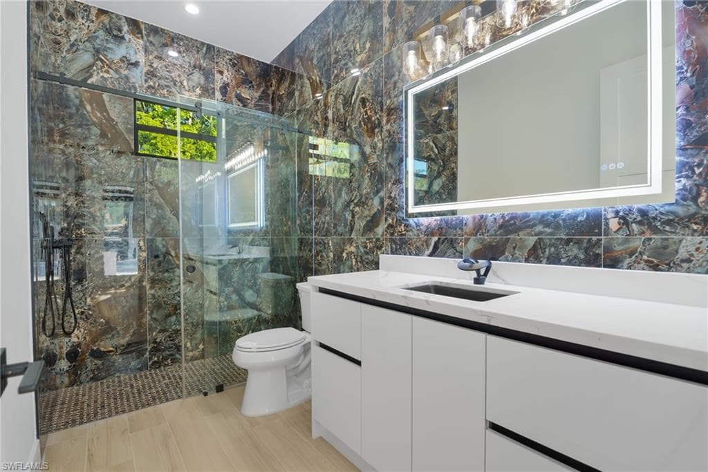 7040 Sable Ridge LN-32
