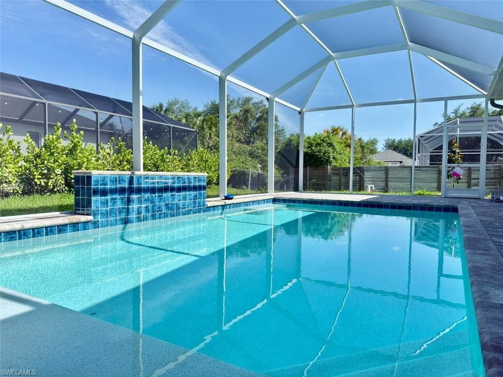 6141 Arbor AVE, FORT MYERS FL 33905-5