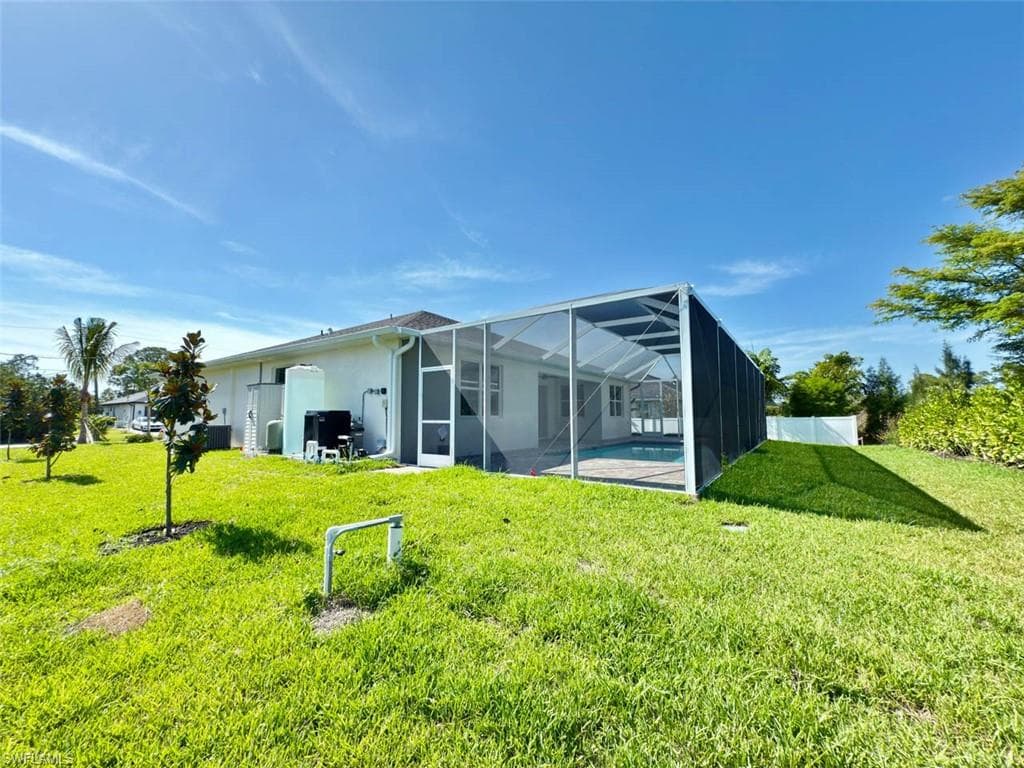 6141 Arbor AVE, FORT MYERS FL 33905-49