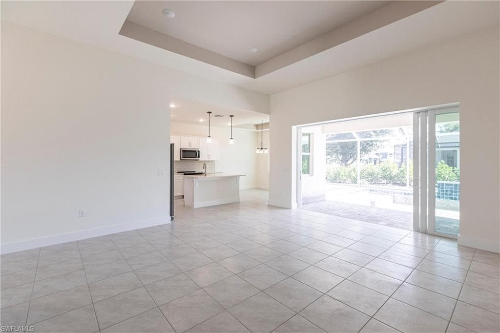 6141 Arbor AVE, FORT MYERS FL 33905-14