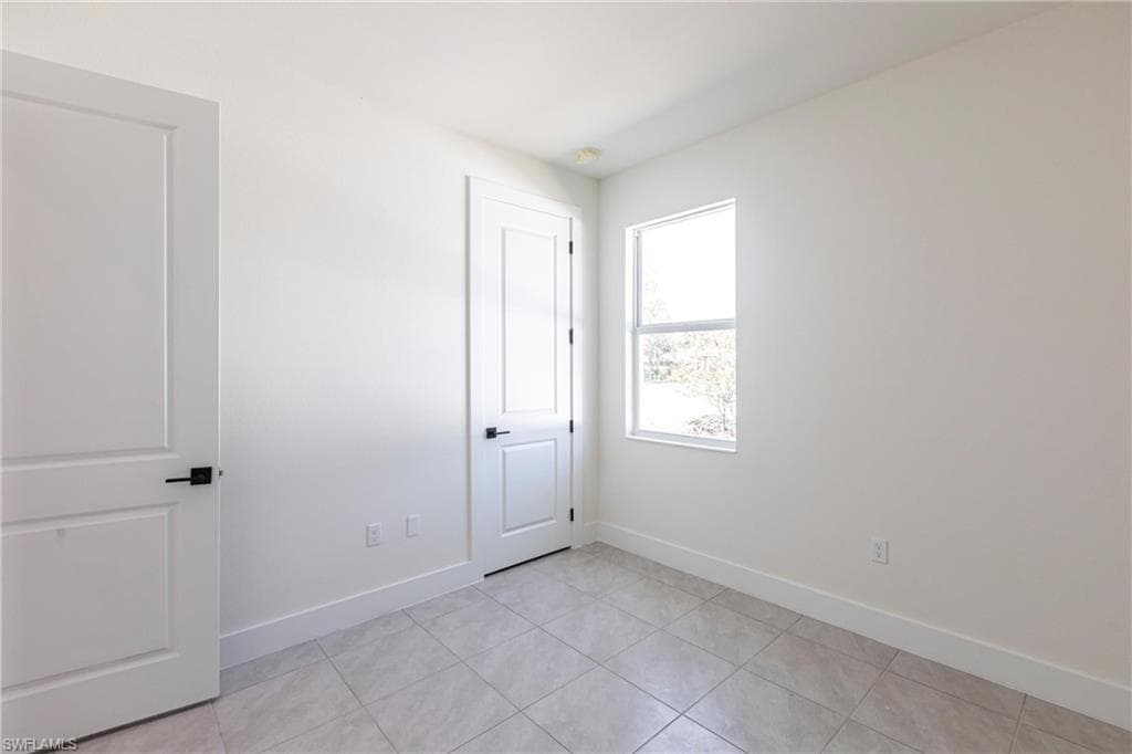 6141 Arbor AVE, FORT MYERS FL 33905-39