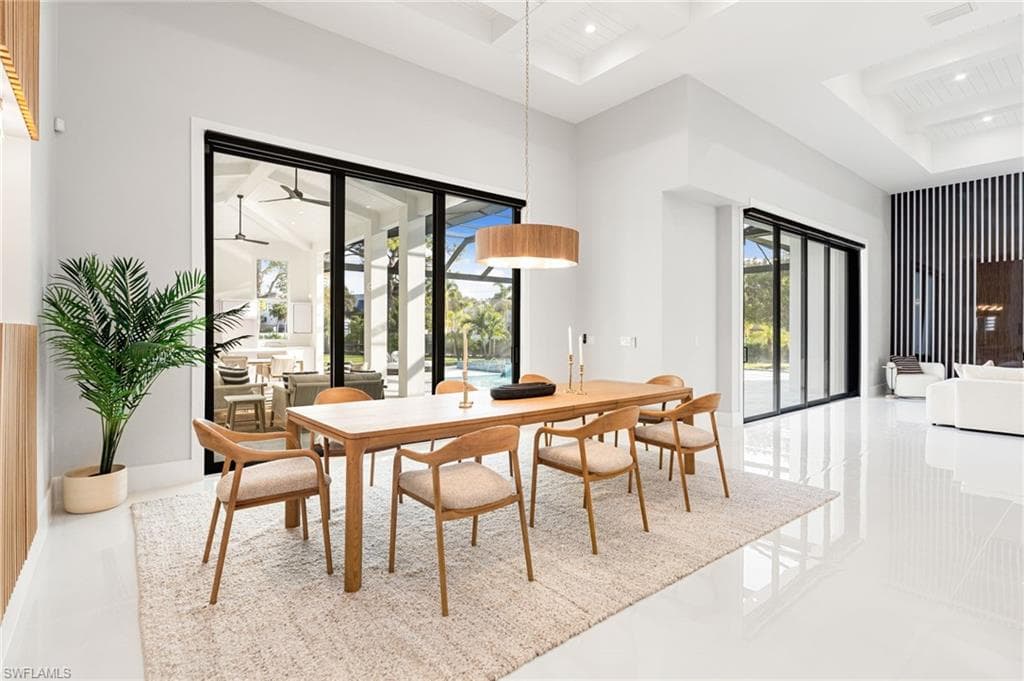 10 Caribbean RD, NAPLES FL 34108-8