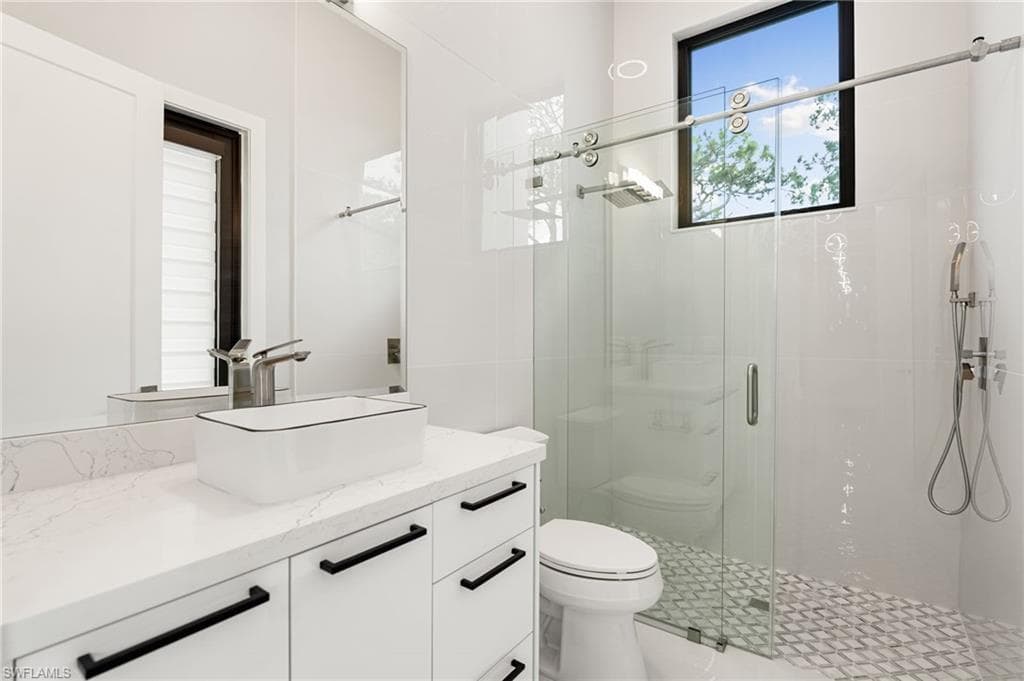 10 Caribbean RD, NAPLES FL 34108-30