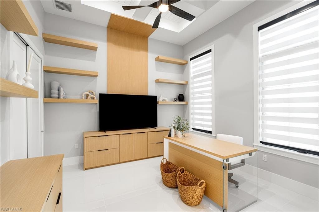 10 Caribbean RD, NAPLES FL 34108-28