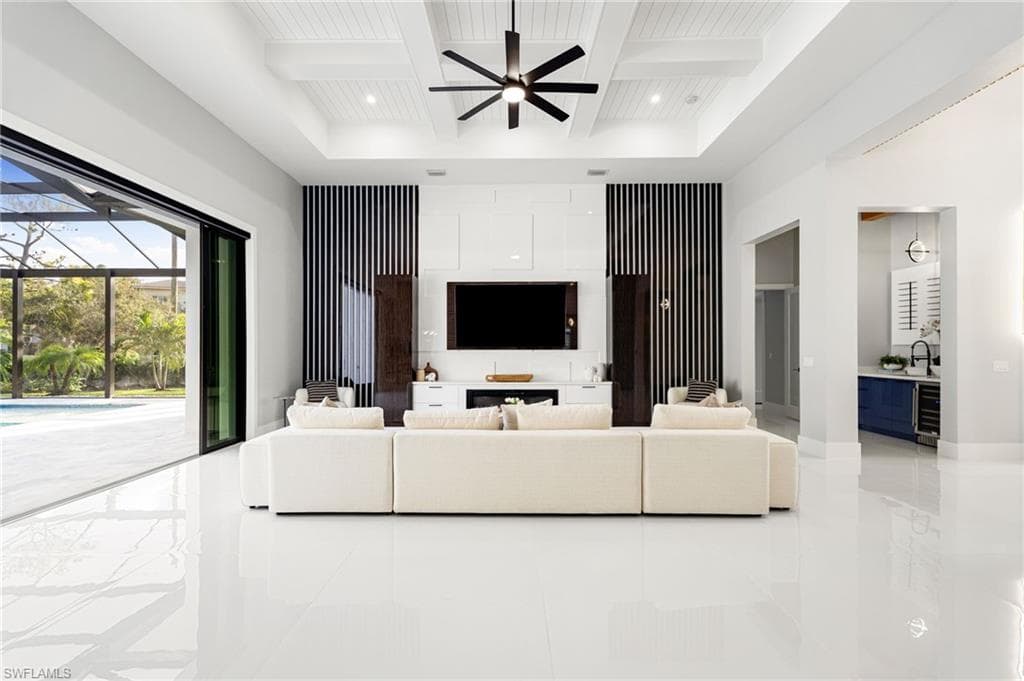 10 Caribbean RD, NAPLES FL 34108-7