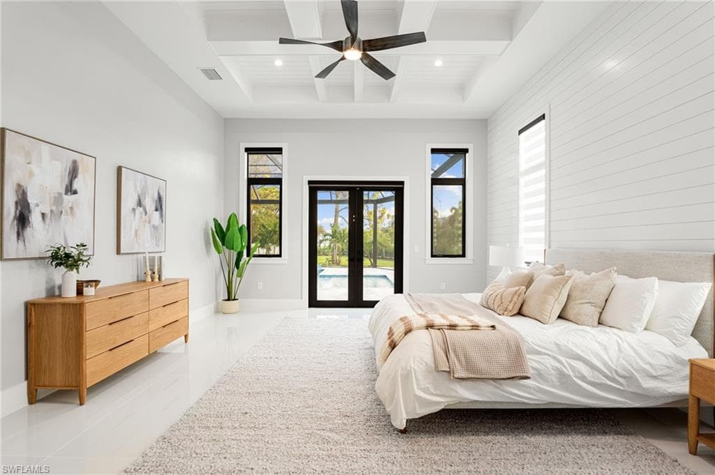 10 Caribbean RD, NAPLES FL 34108-24