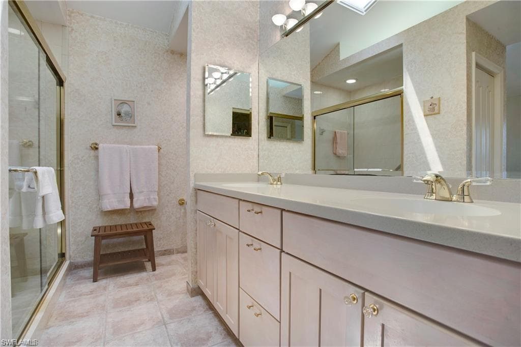 15210 Majorca Bay DR # 15, NAPLES FL 34110-29