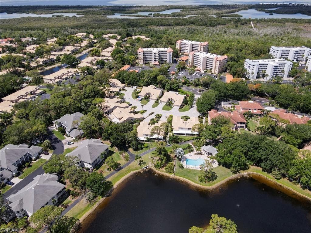 15210 Majorca Bay DR # 15, NAPLES FL 34110-32