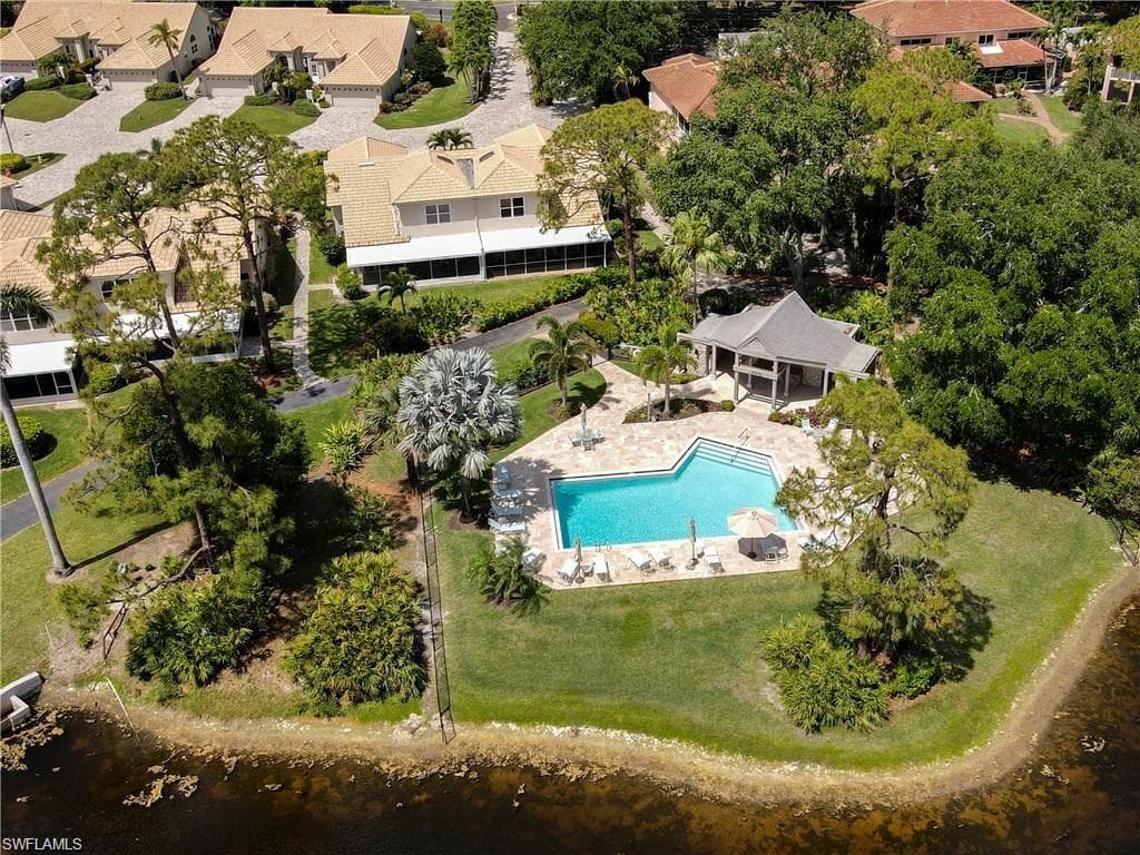 15210 Majorca Bay DR # 15, NAPLES FL 34110-17