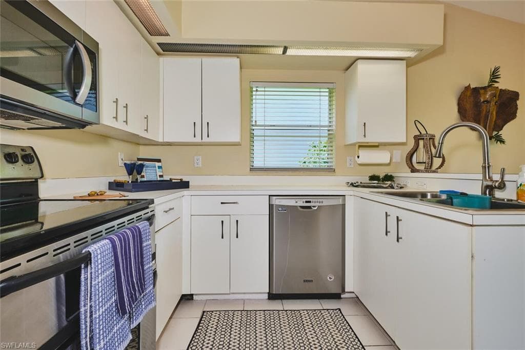 8192 Breton CIR, FORT MYERS FL 33912-5