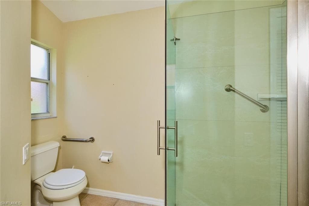 8192 Breton CIR, FORT MYERS FL 33912-25