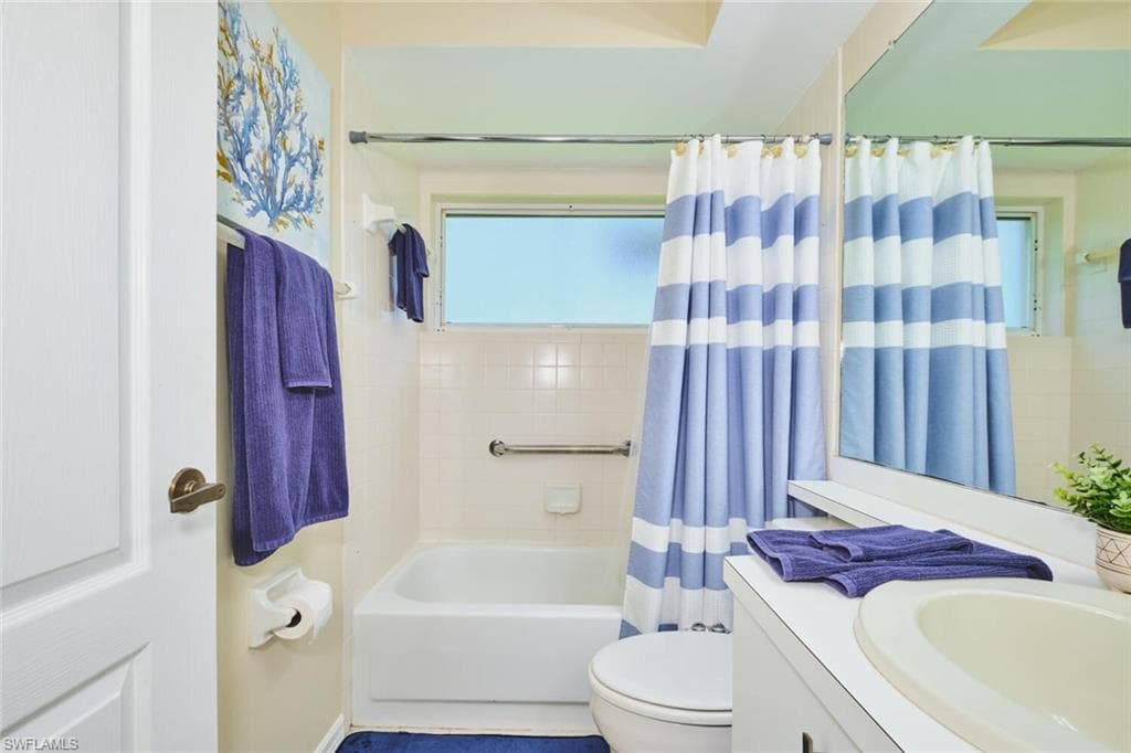 8192 Breton CIR, FORT MYERS FL 33912-33