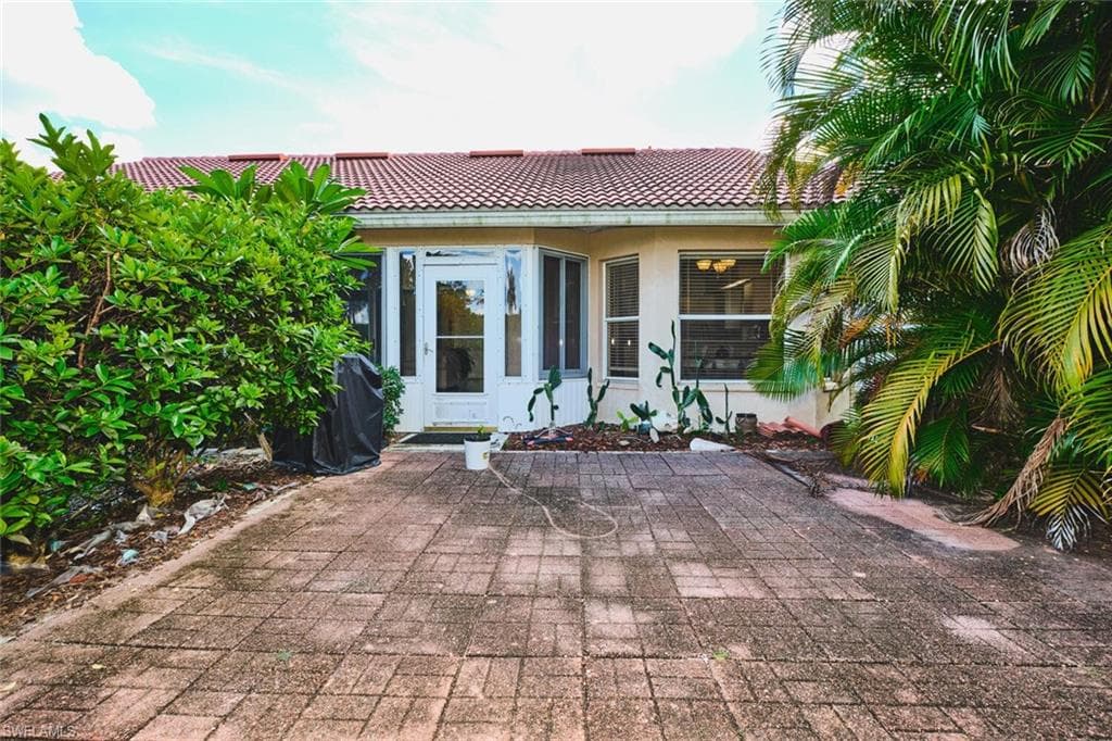 8192 Breton CIR, FORT MYERS FL 33912-40