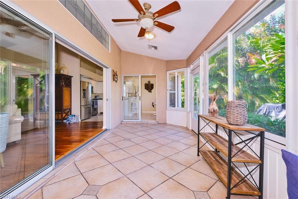 8192 Breton CIR, FORT MYERS FL 33912-39