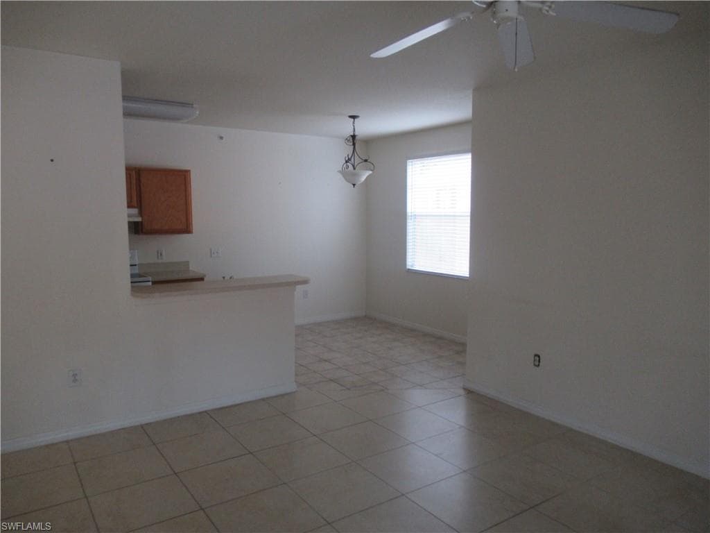 7925 Preserve CIR # 321, NAPLES FL 34119-8