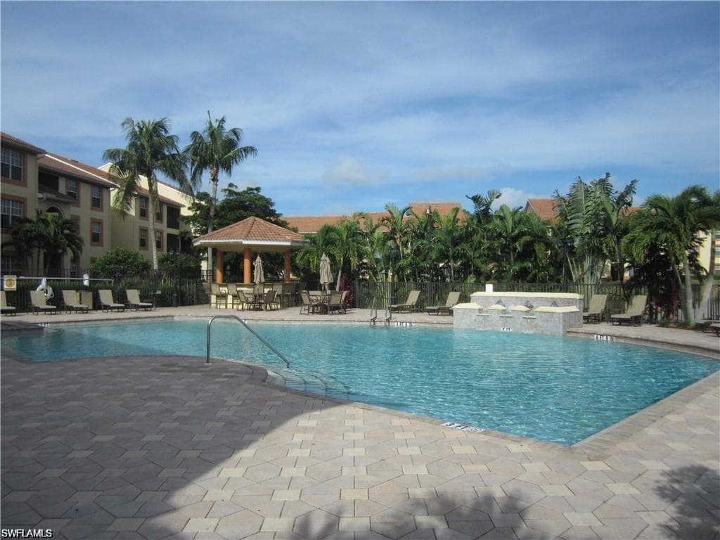 7925 Preserve CIR # 321, NAPLES FL 34119-14