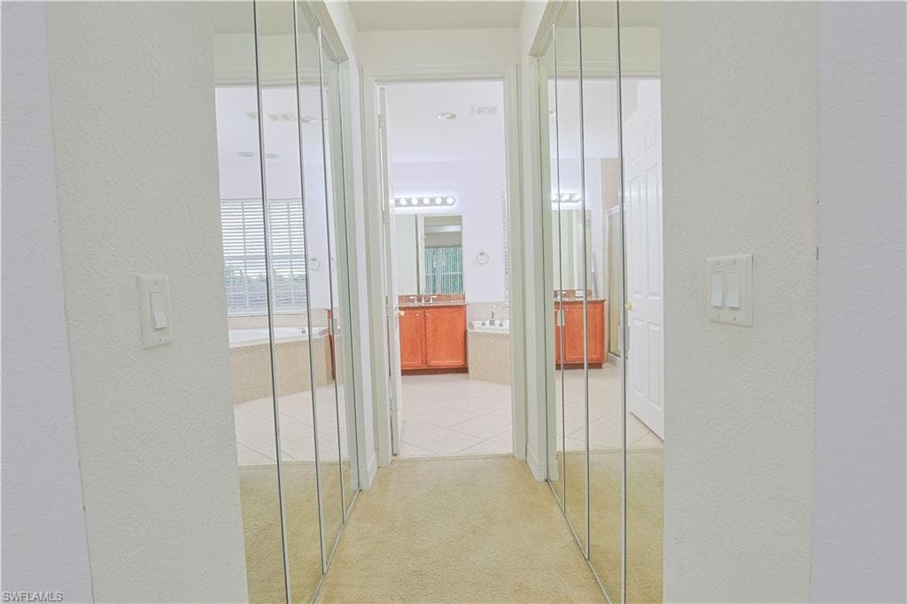 10391 Carolina Willow DR, FORT MYERS FL 33913-19