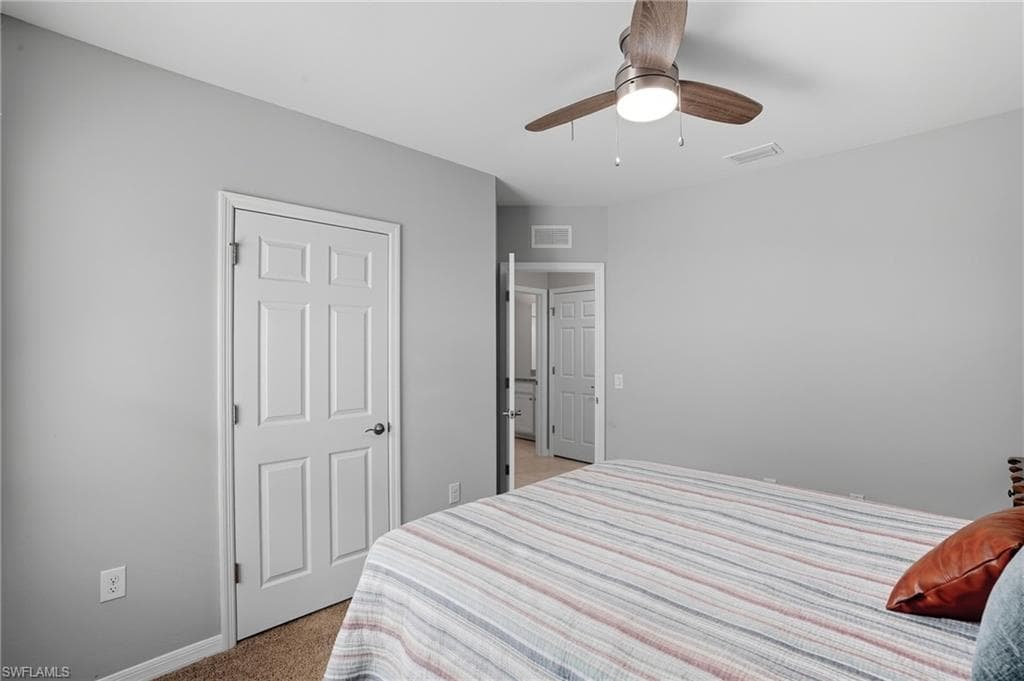 3164 Estancia LN, CAPE CORAL FL 33909-24