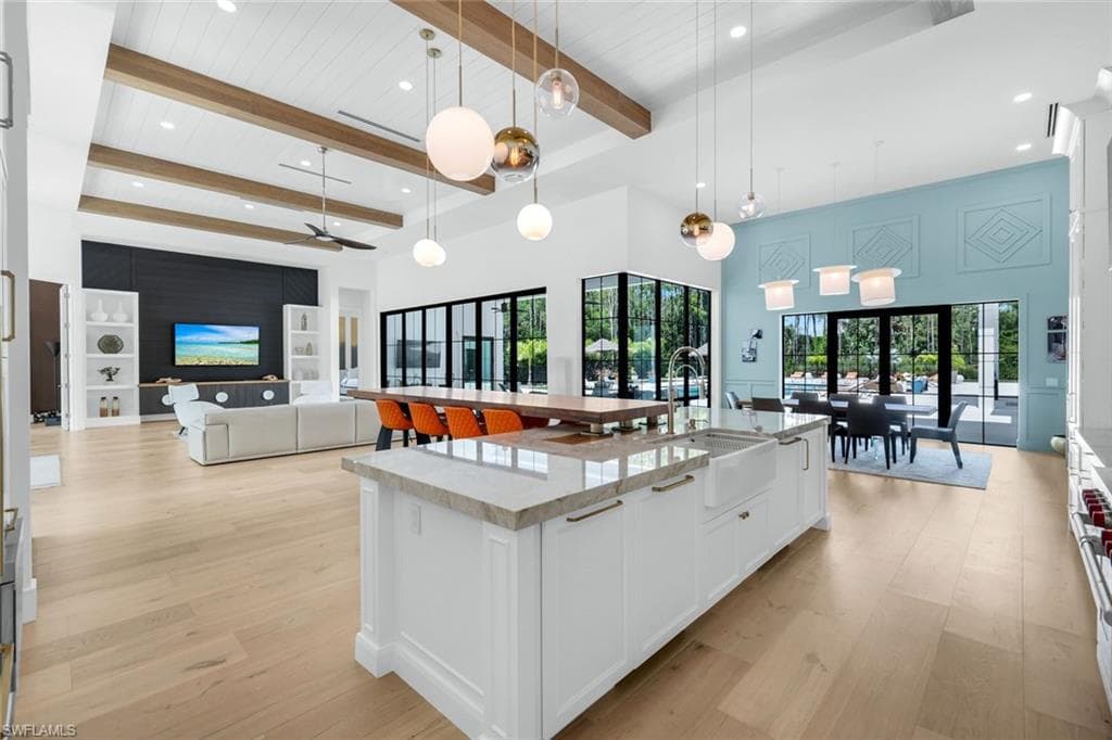 6677 Hunters RD, NAPLES FL 34109-20