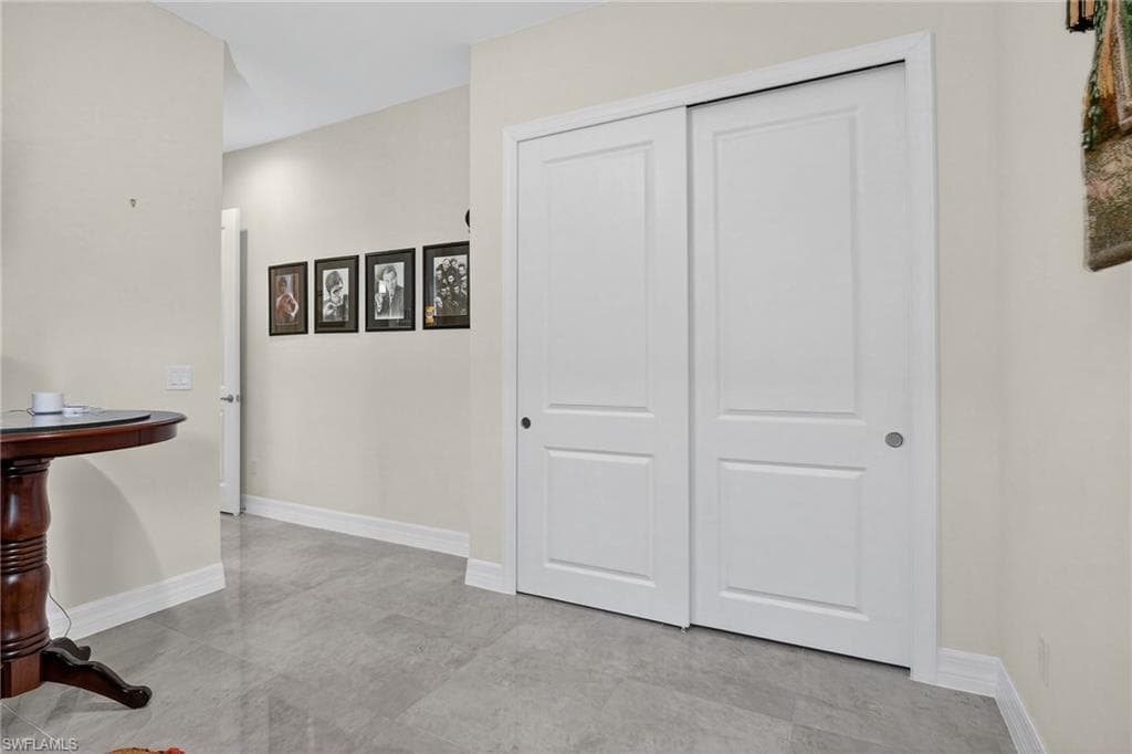 2769 Linda DR, NAPLES FL 34112-25