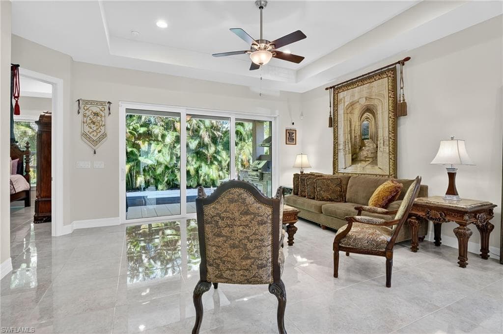 2769 Linda DR, NAPLES FL 34112-4