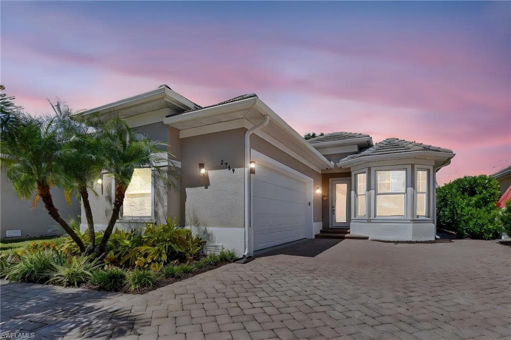 2769 Linda DR, NAPLES FL 34112-49